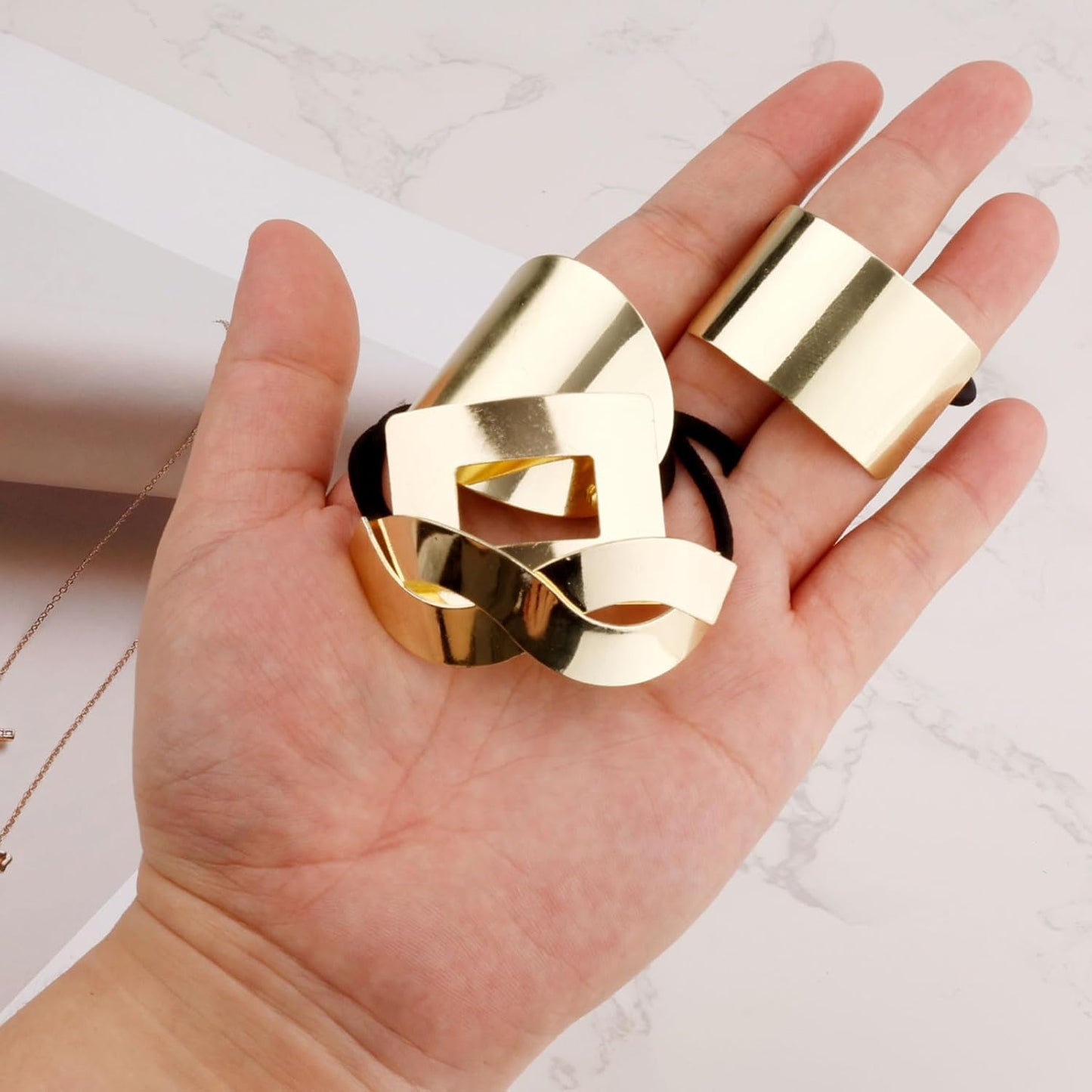 4Pcs Metal Hair Tie Ponytail Hair Cuff, Metal Hair Ties Gold Ellipse Elastic Hair Bands Retro Temperament Headband Hair Accessories for Women